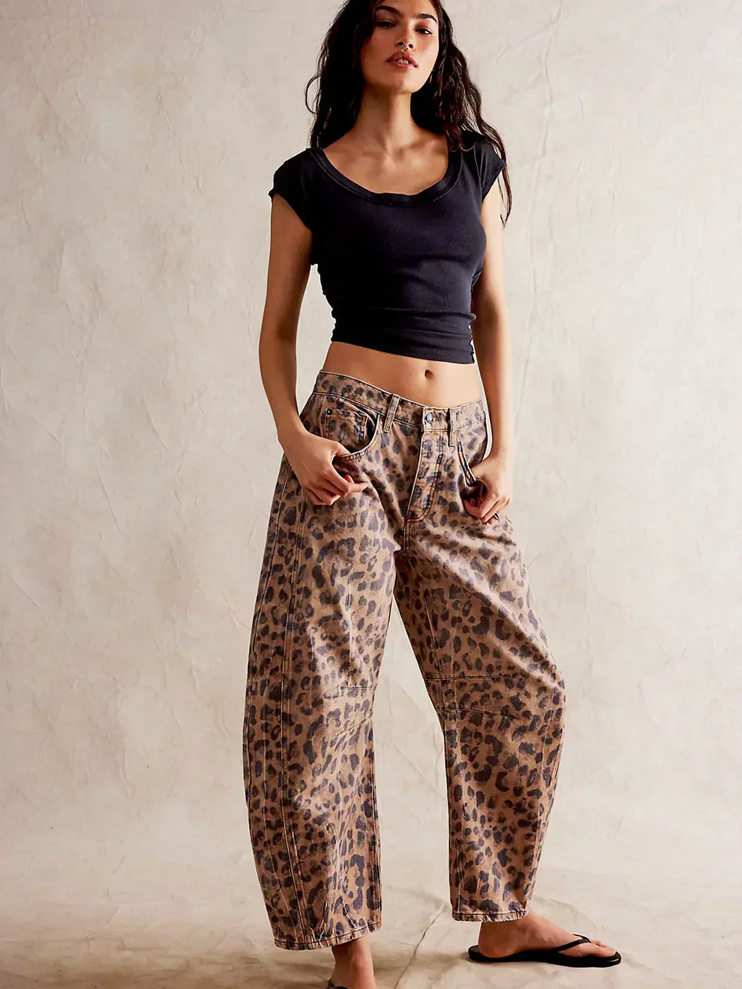 Anastasia™ | Leopard Print Barrel Jeans