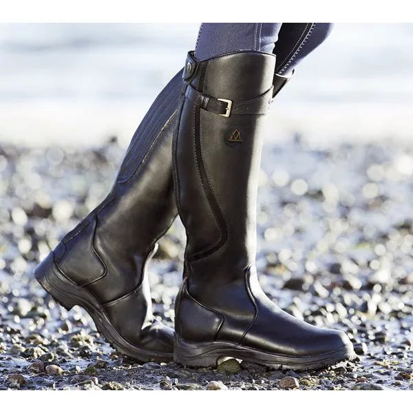 Fenelle™ | Women’s Elegant Waterproof Boots for All Seasons